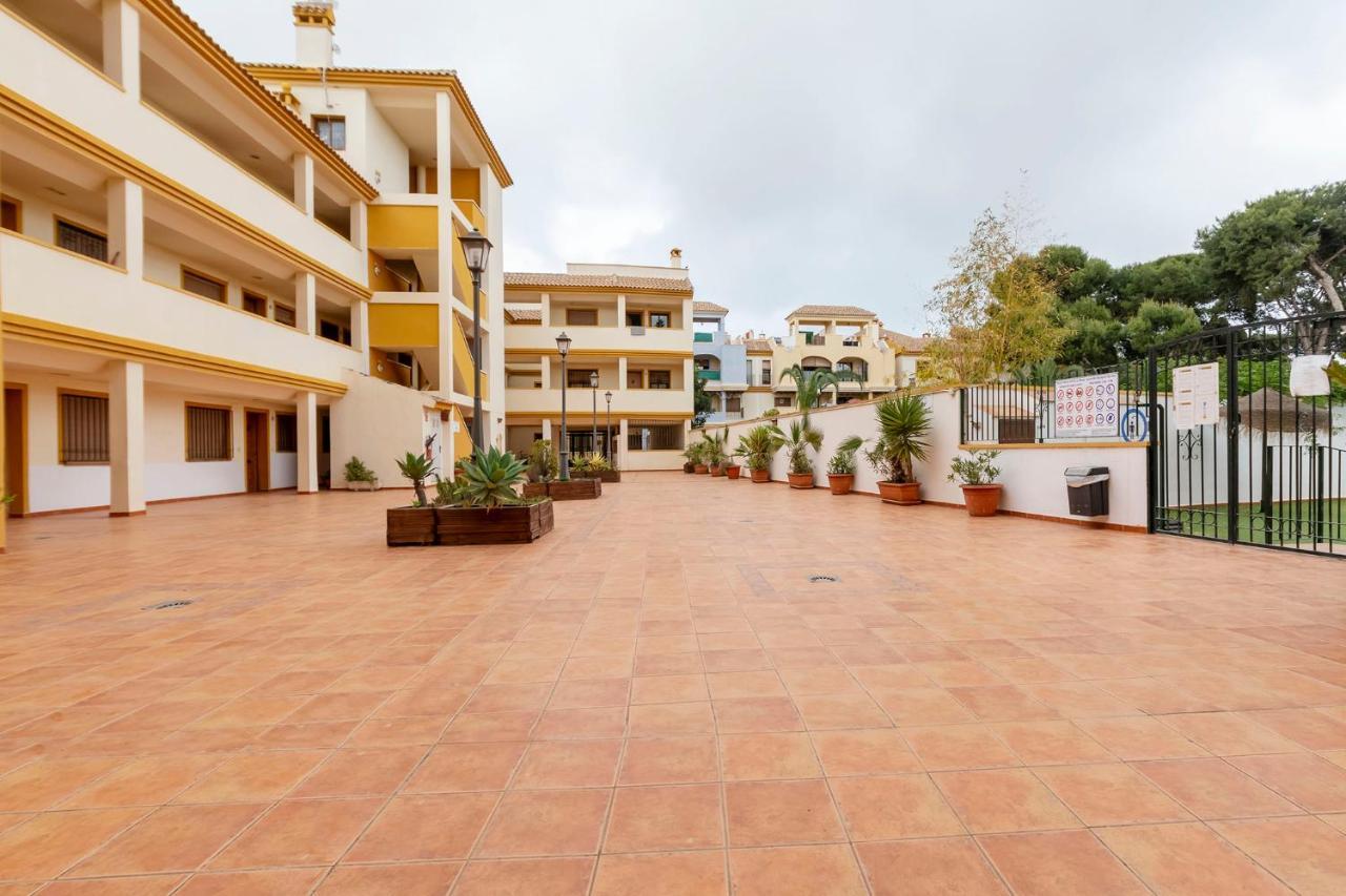 Apartamento Ático con terraza-solárium y piscina 4-6 personas WIFI A/C Roda Exterior foto