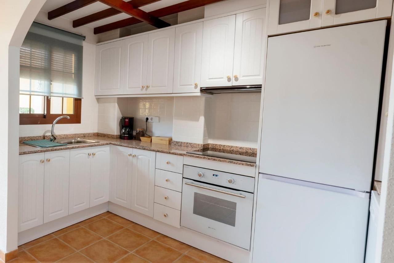 Apartamento Ático con terraza-solárium y piscina 4-6 personas WIFI A/C Roda Exterior foto