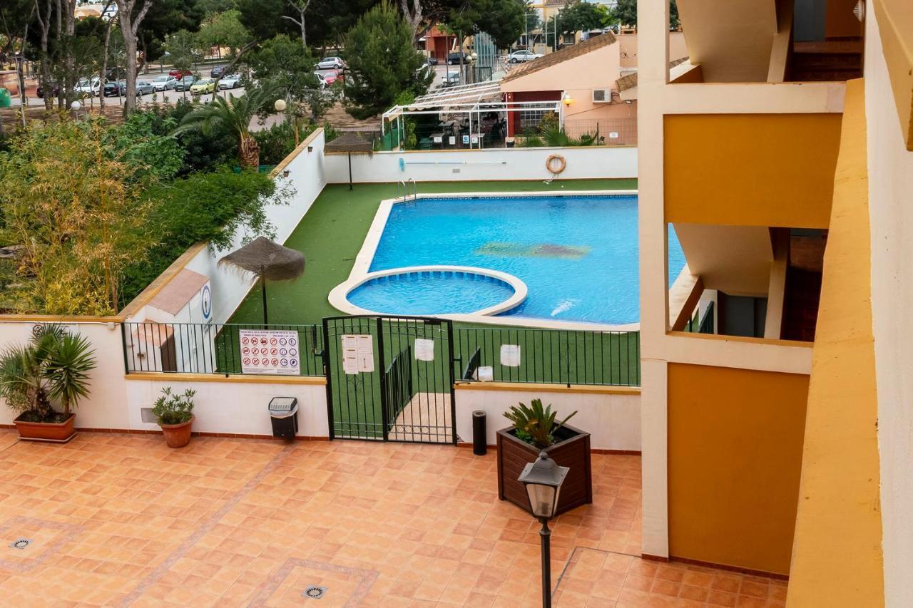 Apartamento Ático con terraza-solárium y piscina 4-6 personas WIFI A/C Roda Exterior foto